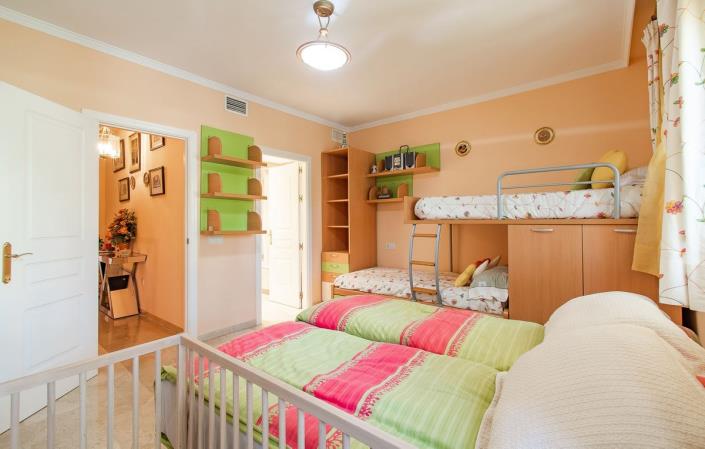 Image No.31-2 Bed Townhouse for sale