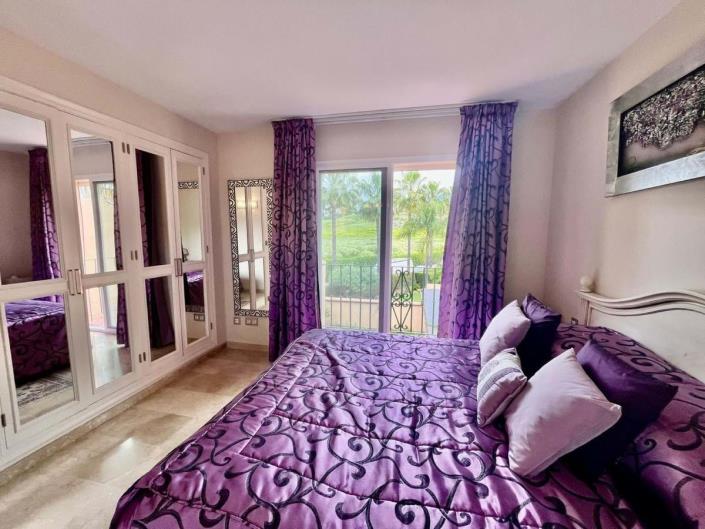 Image No.10-4 Bed Townhouse for sale