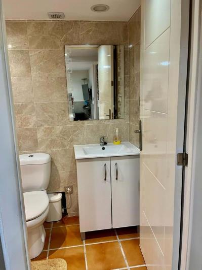 Image No.12-4 Bed Townhouse for sale