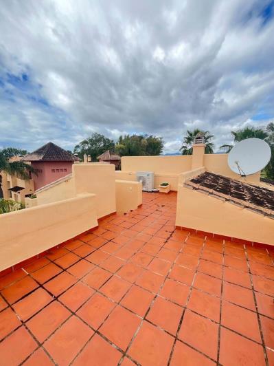 Image No.32-4 Bed Townhouse for sale