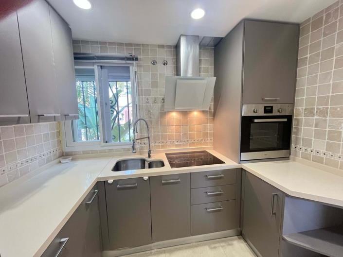 Image No.6-4 Bed Townhouse for sale