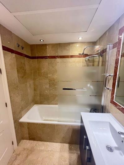 Image No.22-4 Bed Townhouse for sale