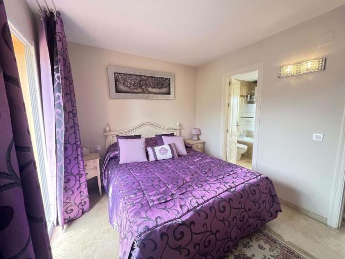 Image No.11-4 Bed Townhouse for sale