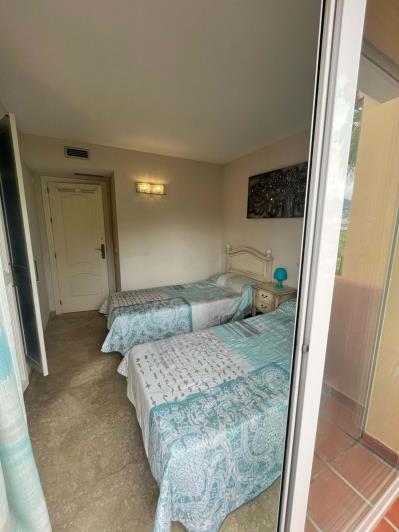 Image No.16-4 Bed Townhouse for sale