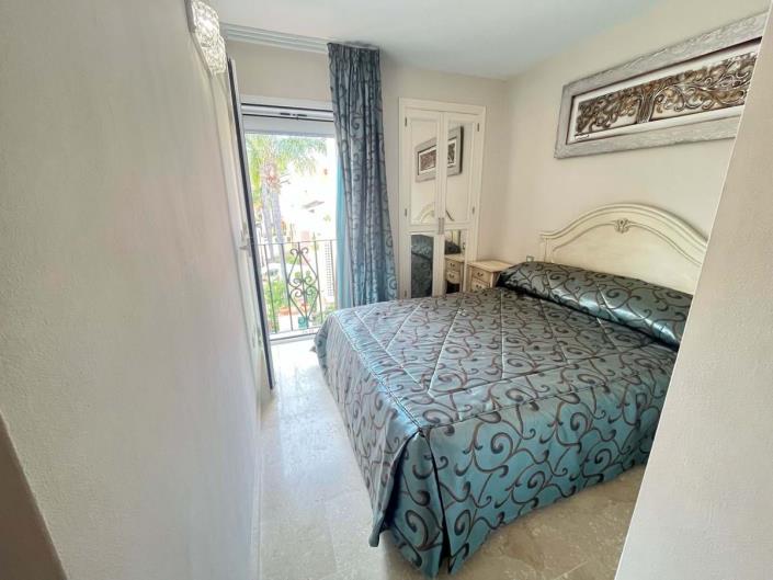 Image No.13-4 Bed Townhouse for sale