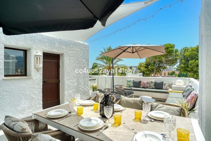 Image No.4-3 Bed Townhouse for sale