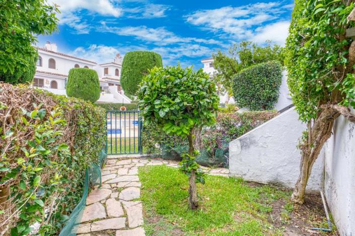 Image No.19-3 Bed Townhouse for sale