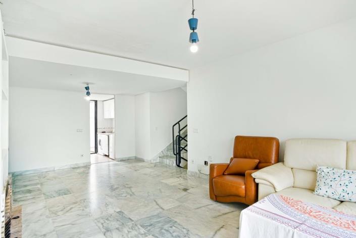 Image No.3-3 Bed Townhouse for sale