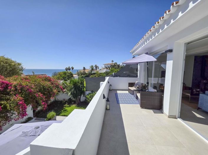 Image No.2-4 Bed Villa for sale