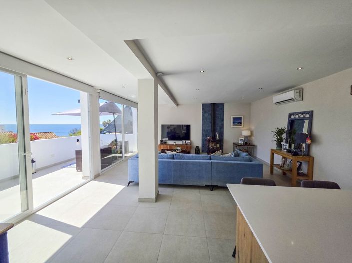 Image No.3-4 Bed Villa for sale