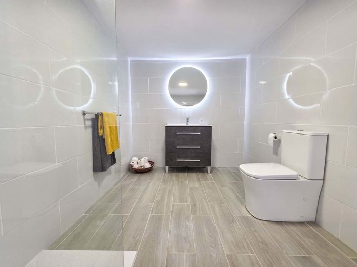 Image No.37-4 Bed Villa for sale