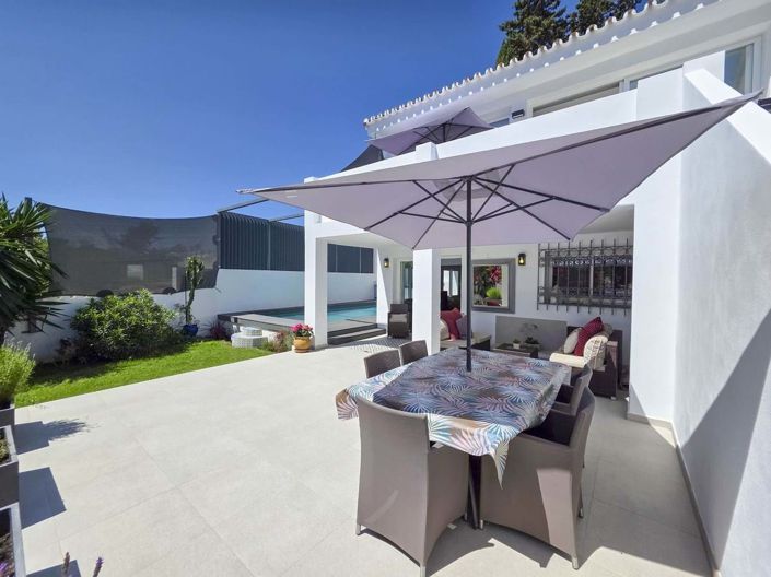 Image No.9-4 Bed Villa for sale