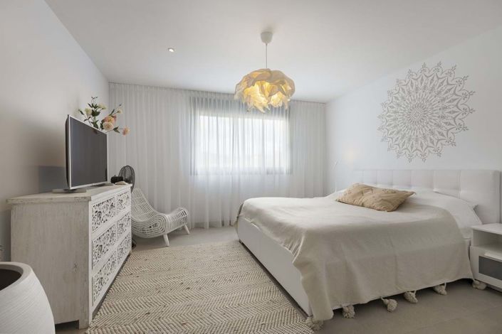 Image No.24-3 Bed Apartment for sale