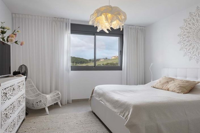 Image No.25-3 Bed Apartment for sale