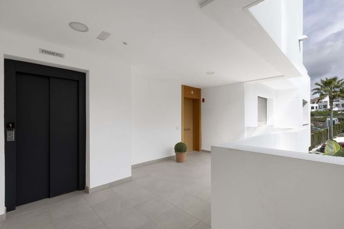 Image No.31-3 Bed Apartment for sale