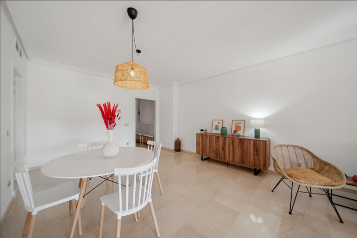 Image No.29-2 Bed Apartment for sale