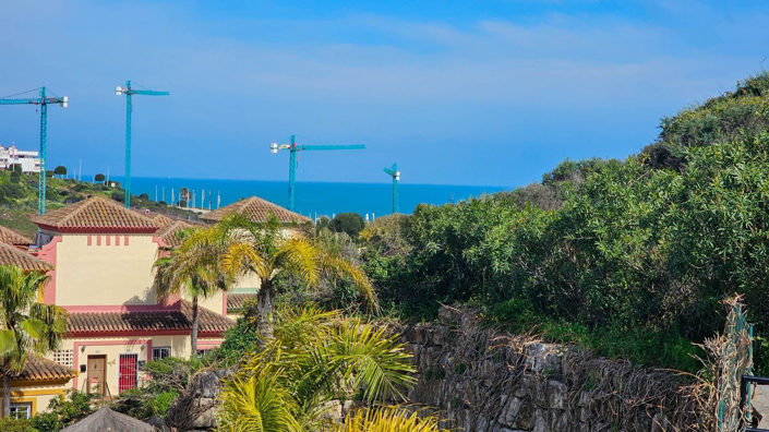 Image No.35-3 Bed Apartment for sale