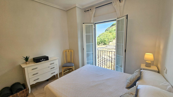 Image No.43-3 Bed Apartment for sale