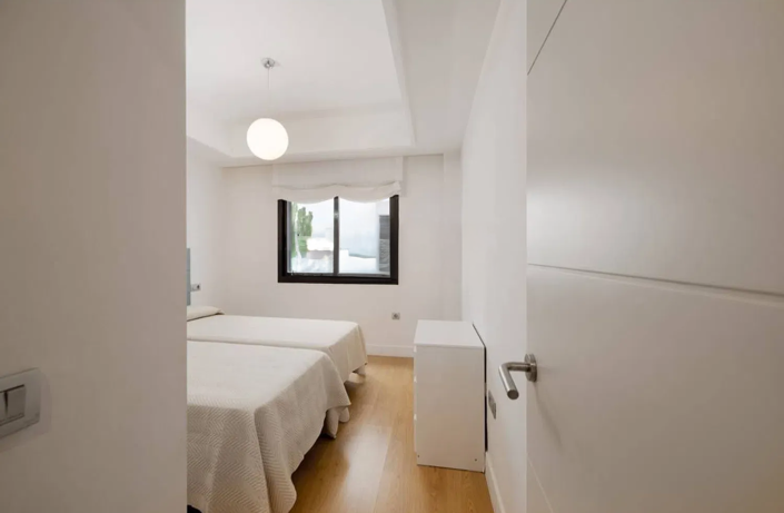 Image No.18-2 Bed Apartment for sale