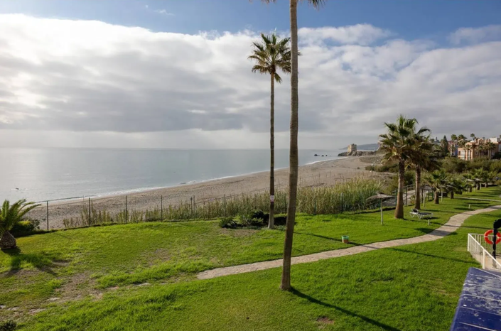 Image No.30-2 Bed Apartment for sale