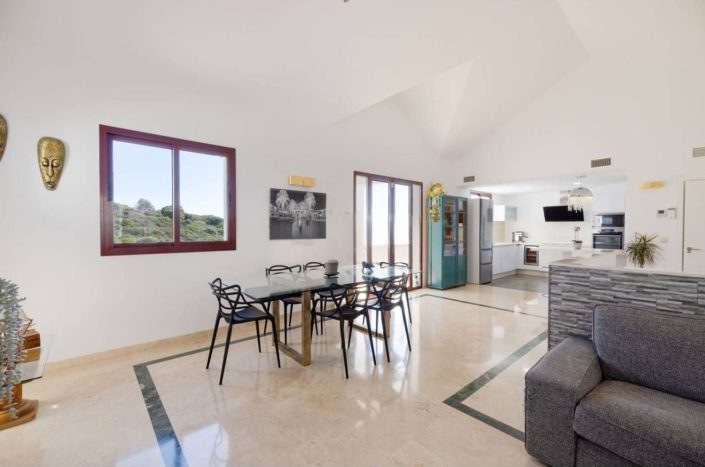 Image No.7-4 Bed House/Villa for sale