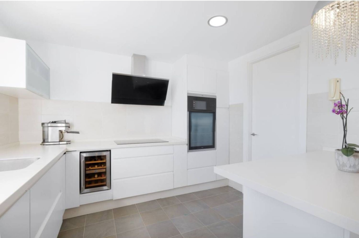 Image No.9-4 Bed House/Villa for sale