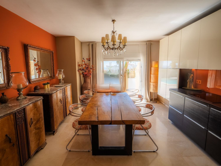 Image No.2-5 Bed Apartment for sale