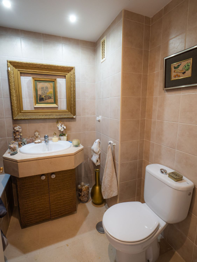 Image No.18-5 Bed Apartment for sale