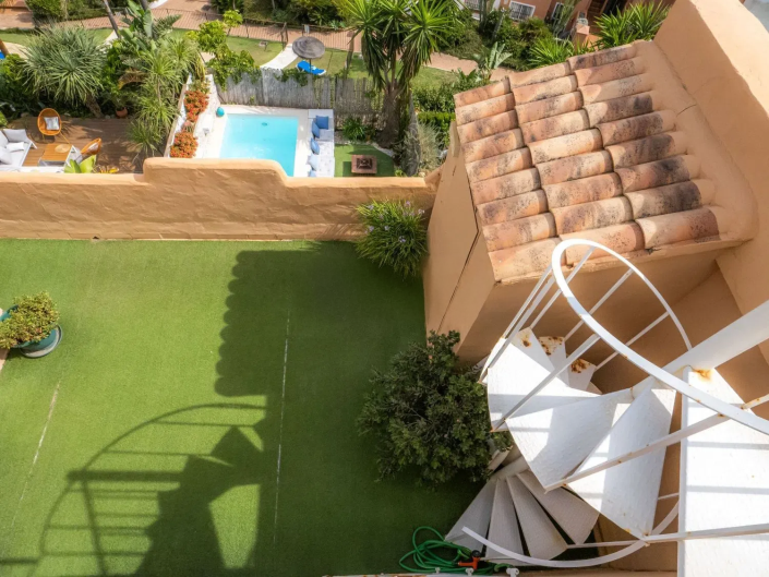 Image No.21-5 Bed Apartment for sale