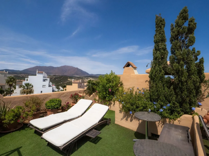 Image No.32-5 Bed Apartment for sale