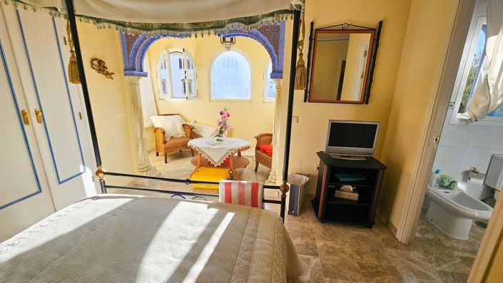 Image No.26-4 Bed Semi-Detached for sale