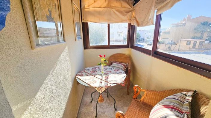 Image No.38-4 Bed Semi-Detached for sale