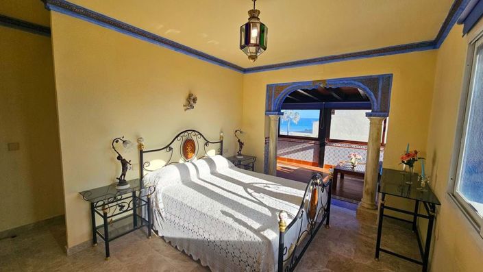 Image No.44-4 Bed Semi-Detached for sale