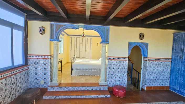 Image No.46-4 Bed Semi-Detached for sale