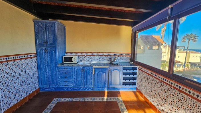 Image No.50-4 Bed Semi-Detached for sale