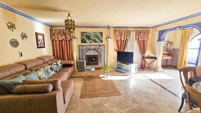 Image No.8-4 Bed Semi-Detached for sale