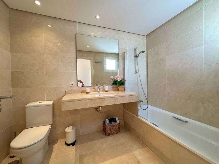 Image No.29-2 Bed Penthouse for sale