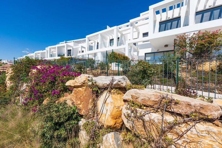 Image No.19-4 Bed Townhouse for sale