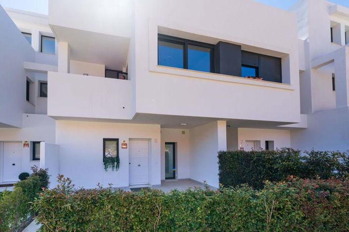 Image No.25-4 Bed Townhouse for sale