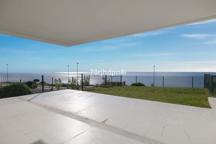 Image No.18-3 Bed Apartment for sale