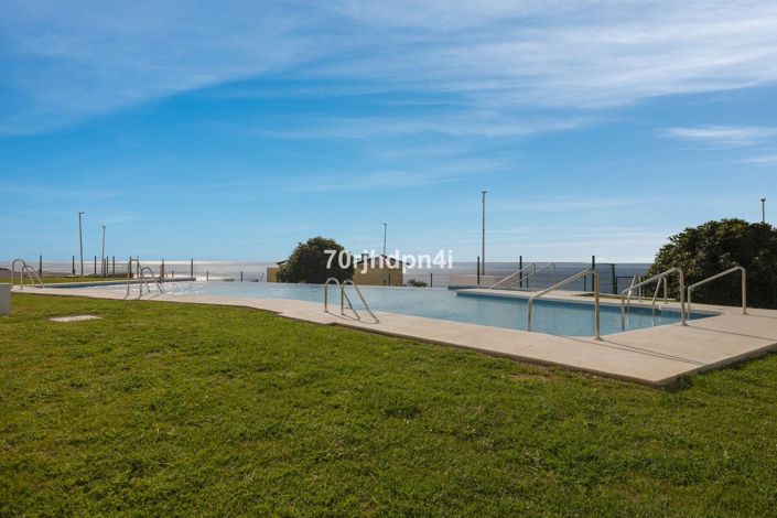 Image No.24-3 Bed Apartment for sale