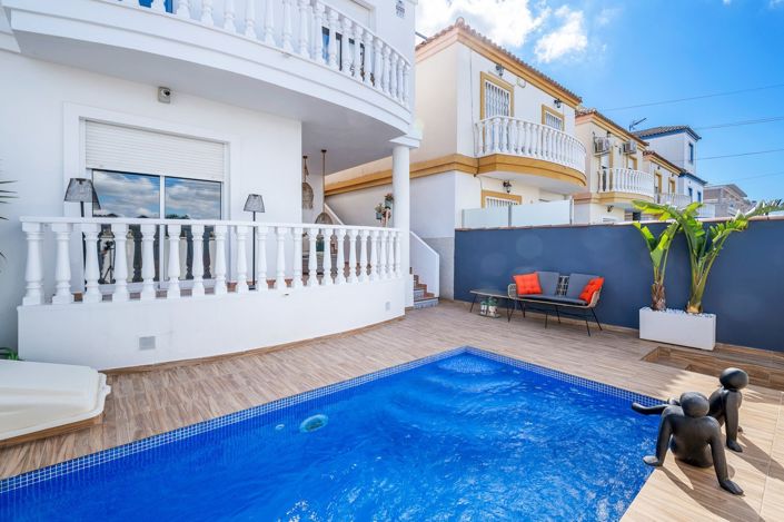 Image No.24-2 Bed Villa for sale