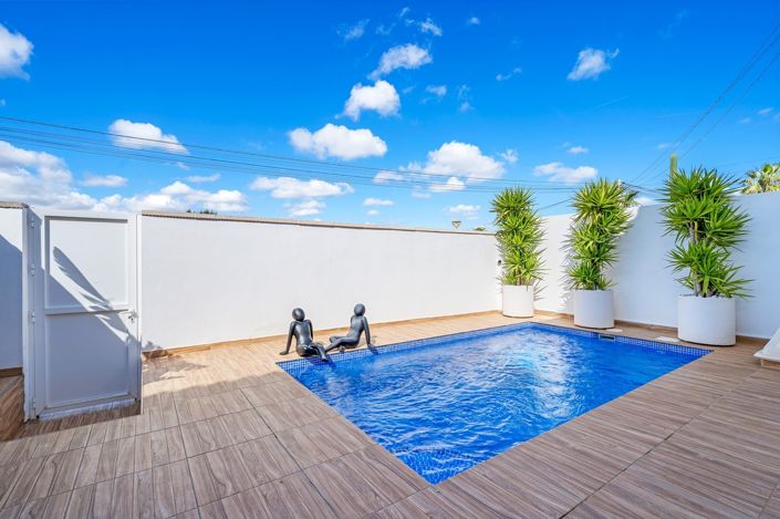 Image No.27-2 Bed Villa for sale