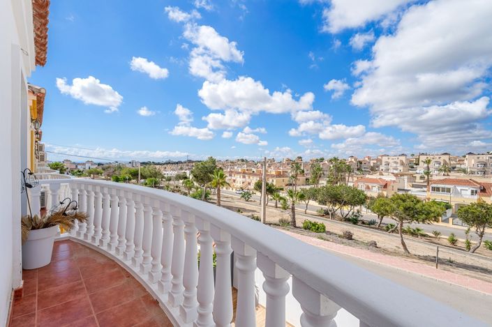 Image No.28-2 Bed Villa for sale