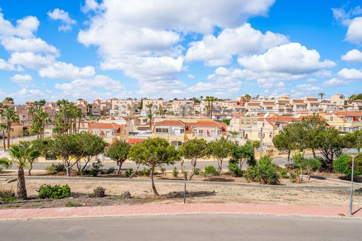 Image No.29-2 Bed Villa for sale