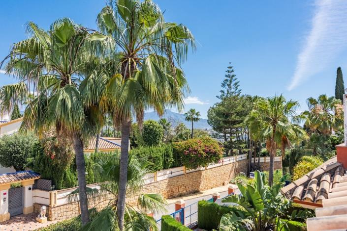 Image No.20-4 Bed Townhouse for sale