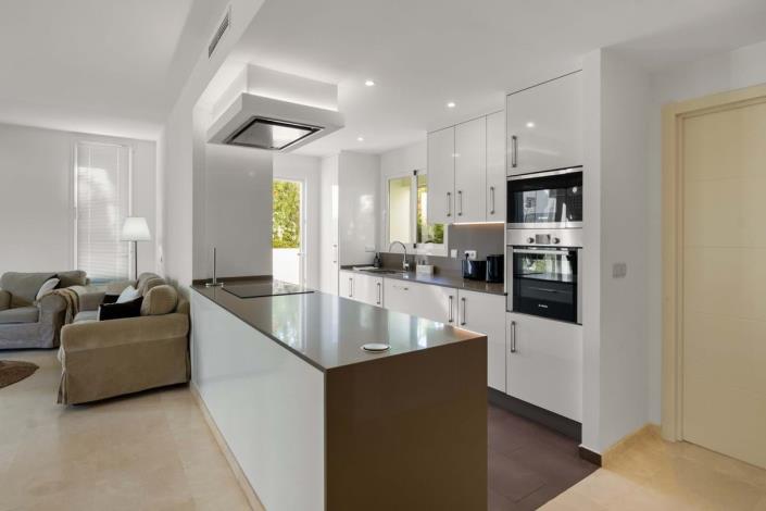 Image No.20-2 Bed Apartment for sale