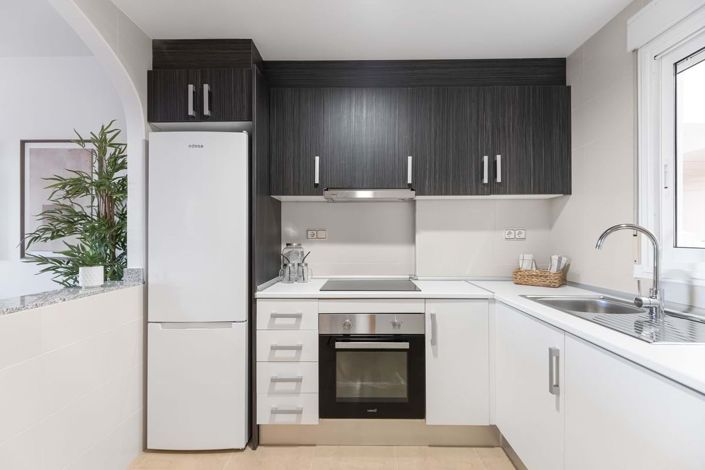 Image No.8-2 Bed Apartment for sale