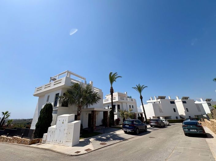 Image No.6-3 Bed Apartment for sale