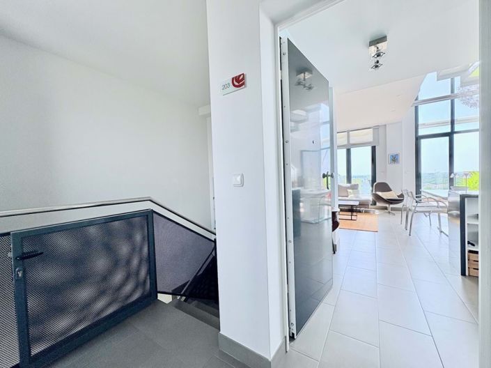 Image No.8-3 Bed Apartment for sale